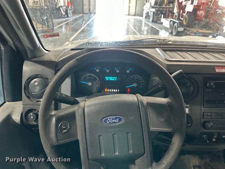 image for item EJ6968 2012 Ford F550 Super Duty bucket truck