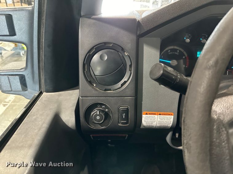 image for item EJ6968 2012 Ford F550 Super Duty bucket truck