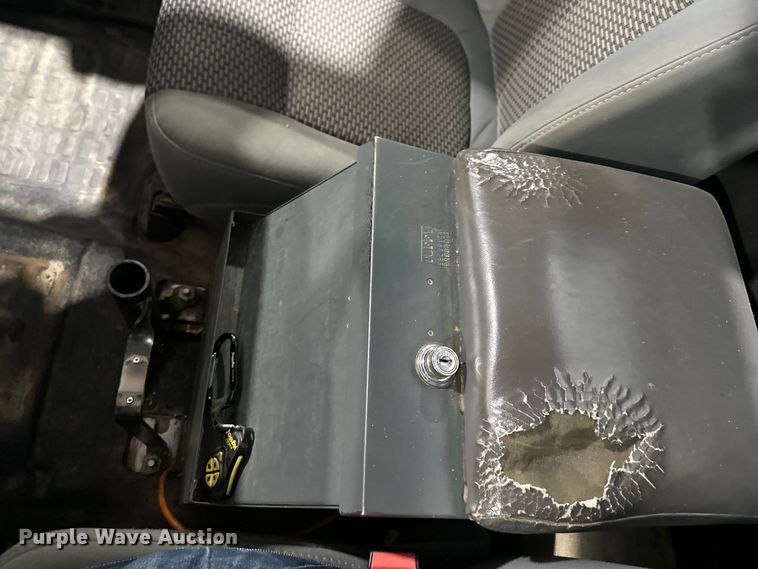 image for item EJ6968 2012 Ford F550 Super Duty bucket truck