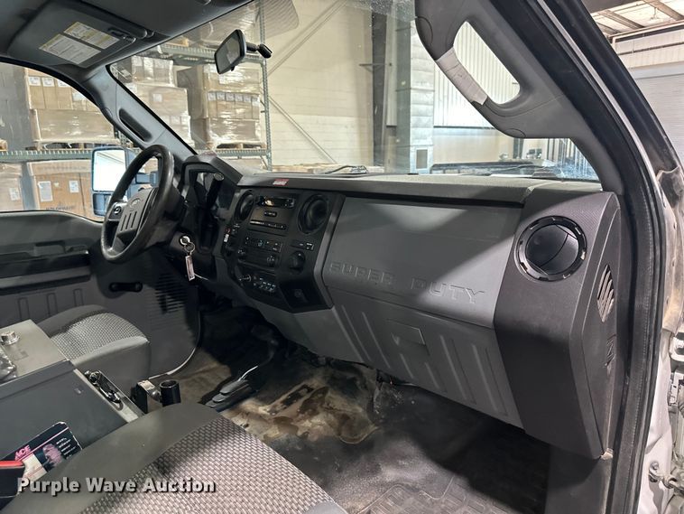 image for item EJ6968 2012 Ford F550 Super Duty bucket truck