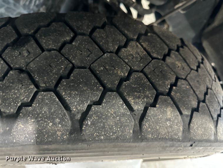 image for item EJ6968 2012 Ford F550 Super Duty bucket truck