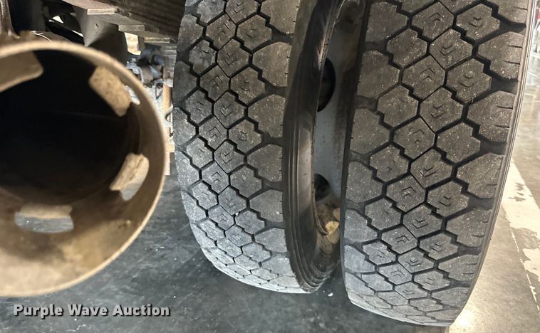 image for item EJ6968 2012 Ford F550 Super Duty bucket truck