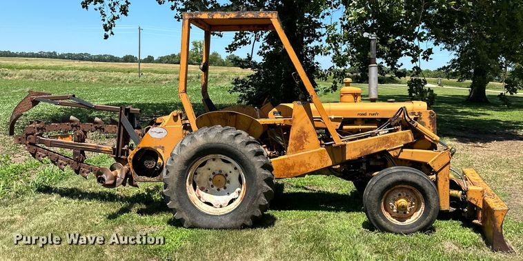 image for item EJ6975 Davis  Road Run'r  trencher