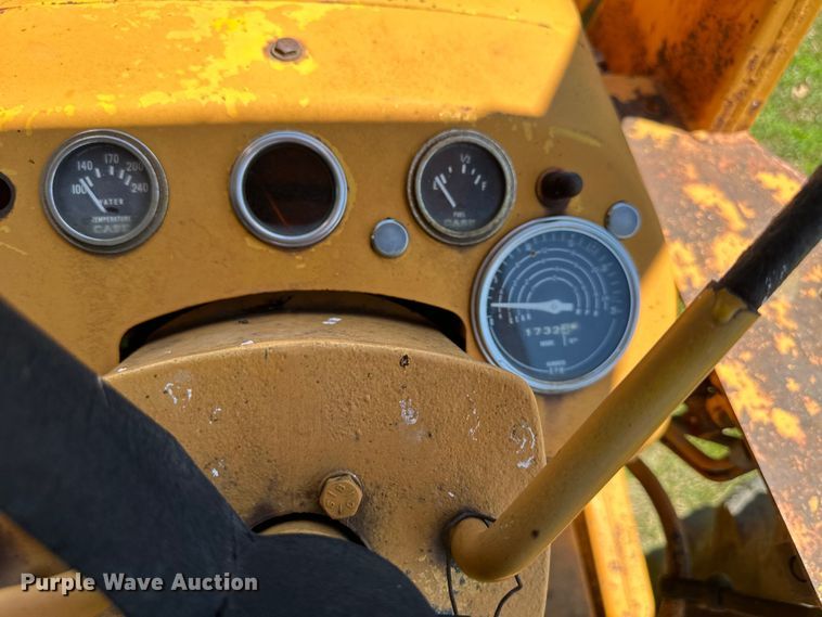 image for item EJ6975 Davis  Road Run'r  trencher