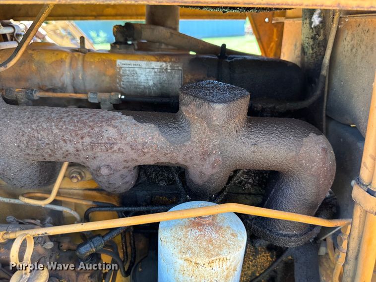 image for item EJ6975 Davis  Road Run'r  trencher