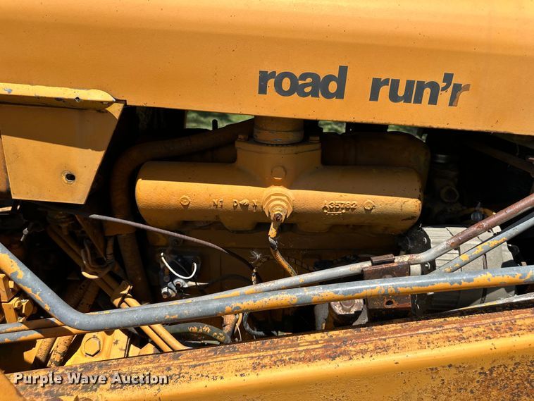 image for item EJ6975 Davis  Road Run'r  trencher