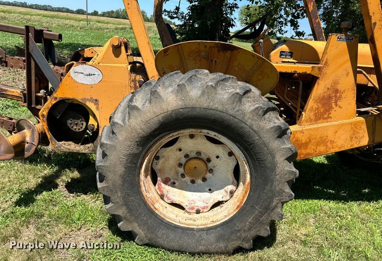 image for item EJ6975 Davis  Road Run'r  trencher
