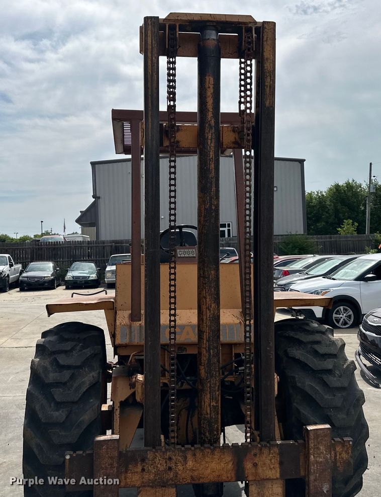 image for item EJ6977 Case 586C forklift