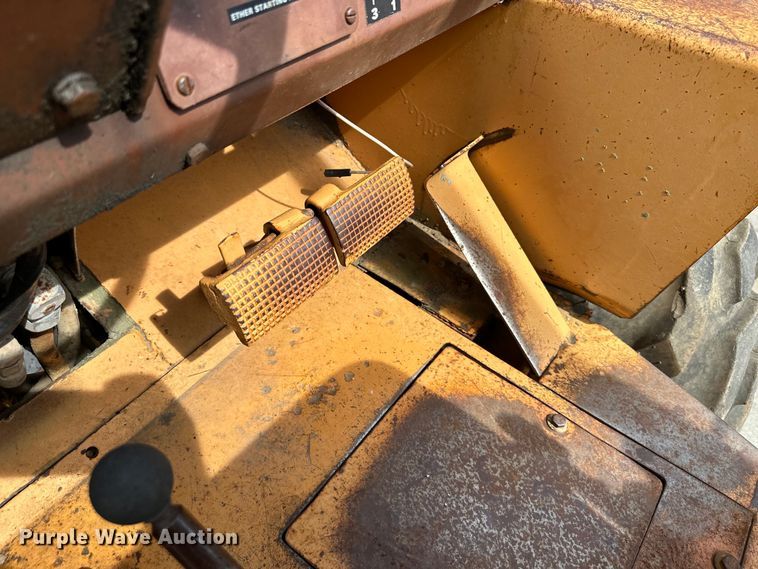 image for item EJ6977 Case 586C forklift