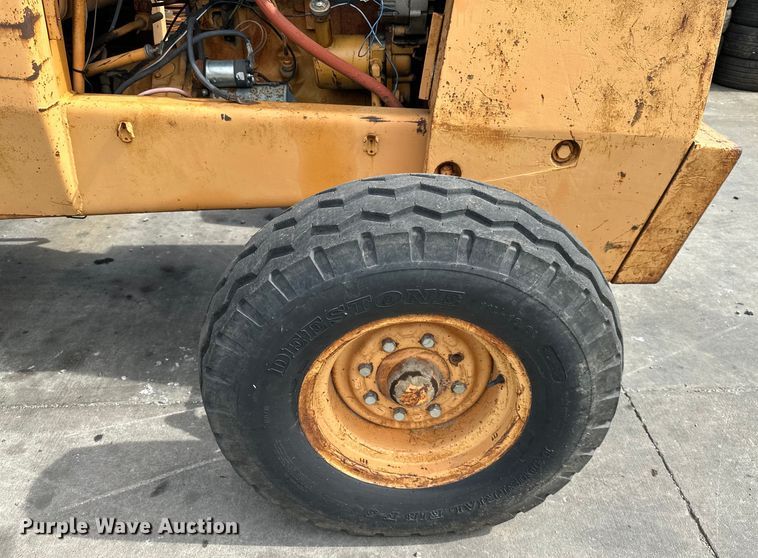 image for item EJ6977 Case 586C forklift