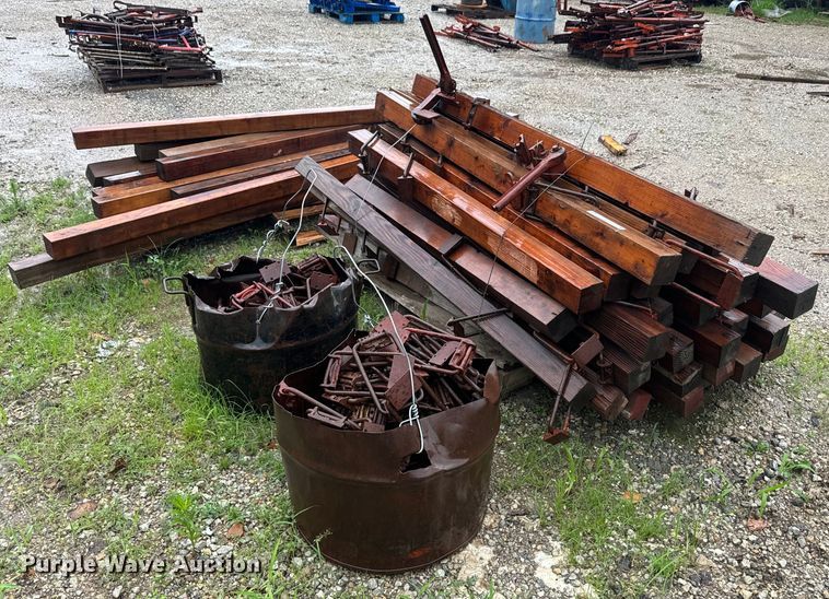 image for item EK1456 Ellis shores