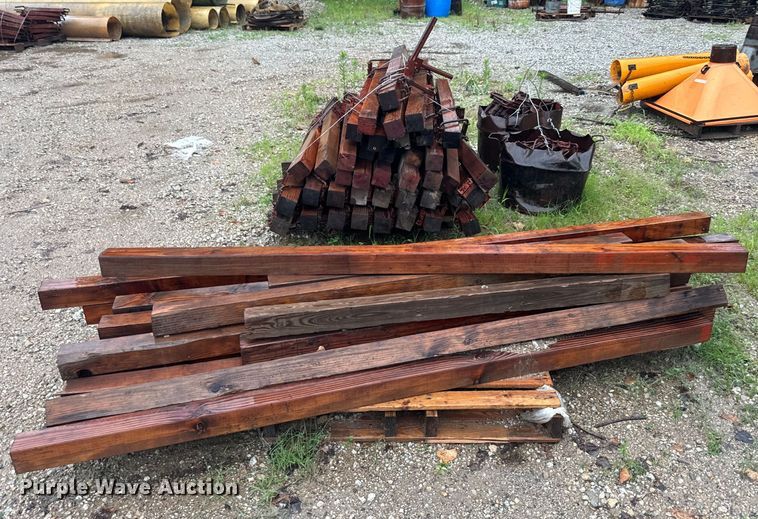 image for item EK1456 Ellis shores