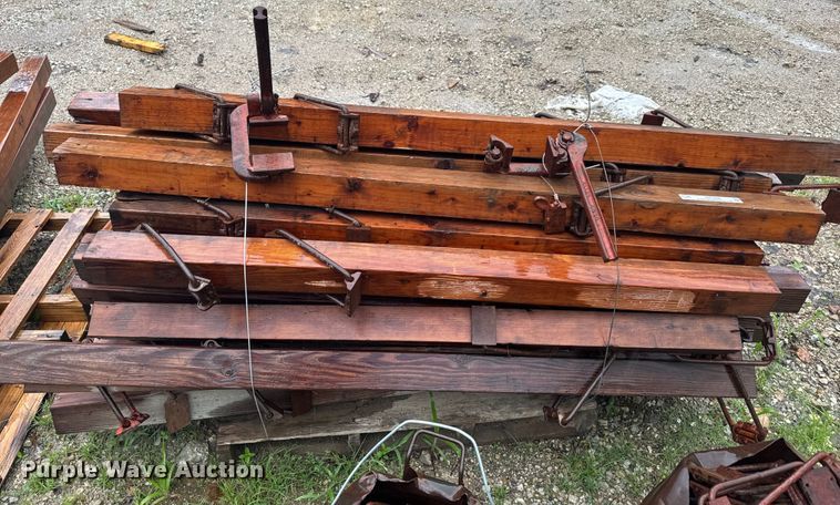 image for item EK1456 Ellis shores