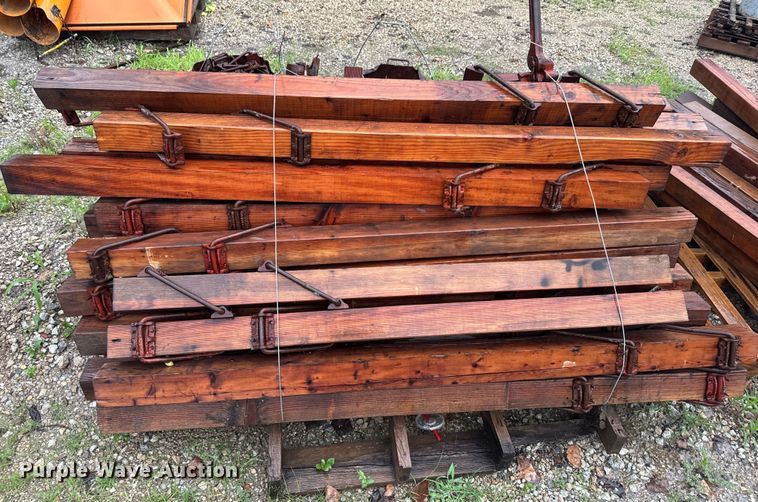 image for item EK1456 Ellis shores