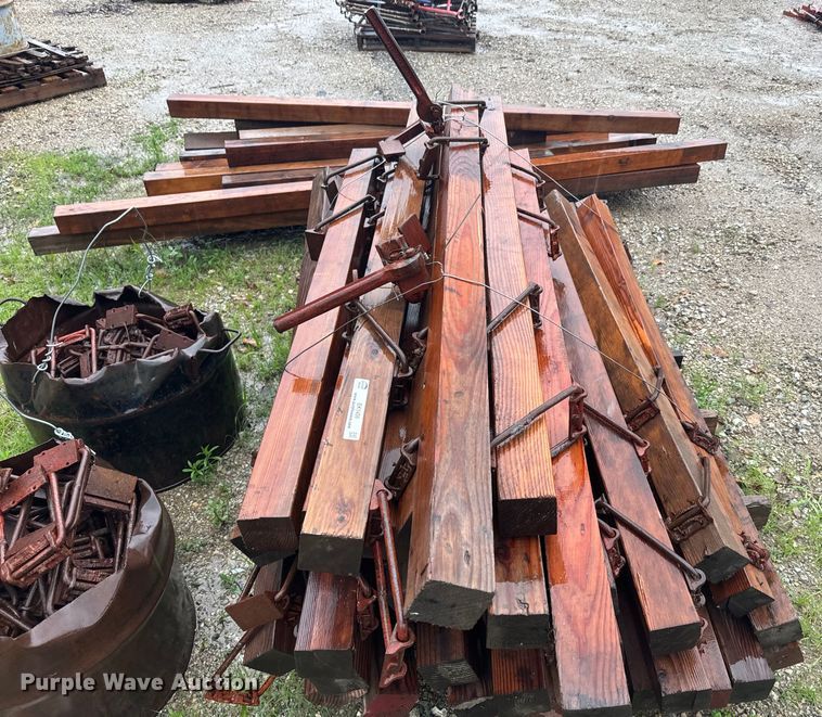 image for item EK1456 Ellis shores