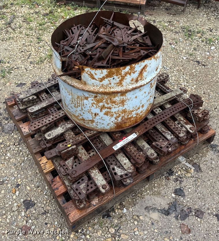 image for item EK1462 Approximately 38 column clamps