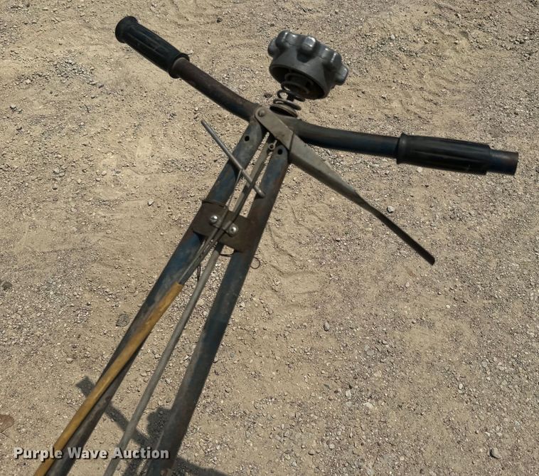 image for item EK1472 (5) power trowels 