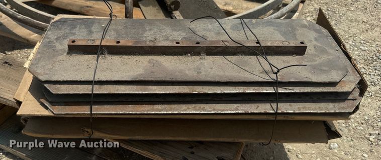 image for item EK1472 (5) power trowels 