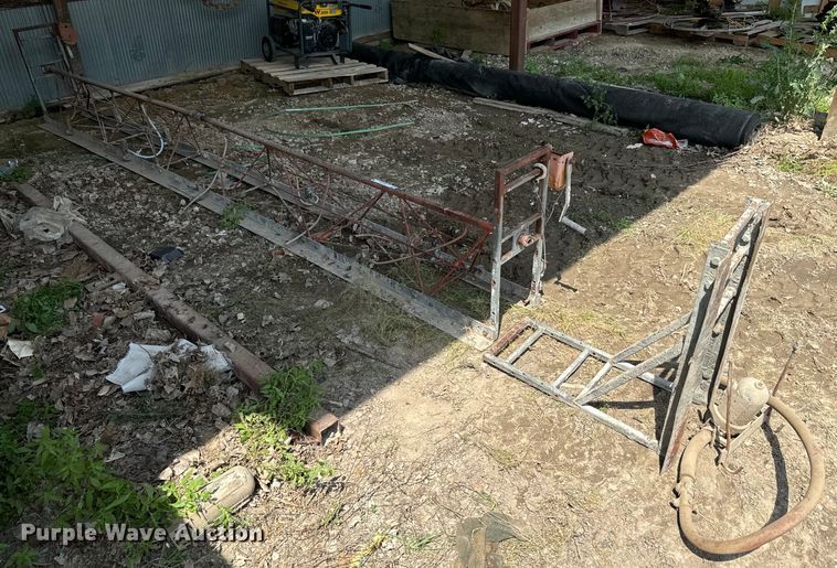 image for item EK1479 Razorback  truss screed