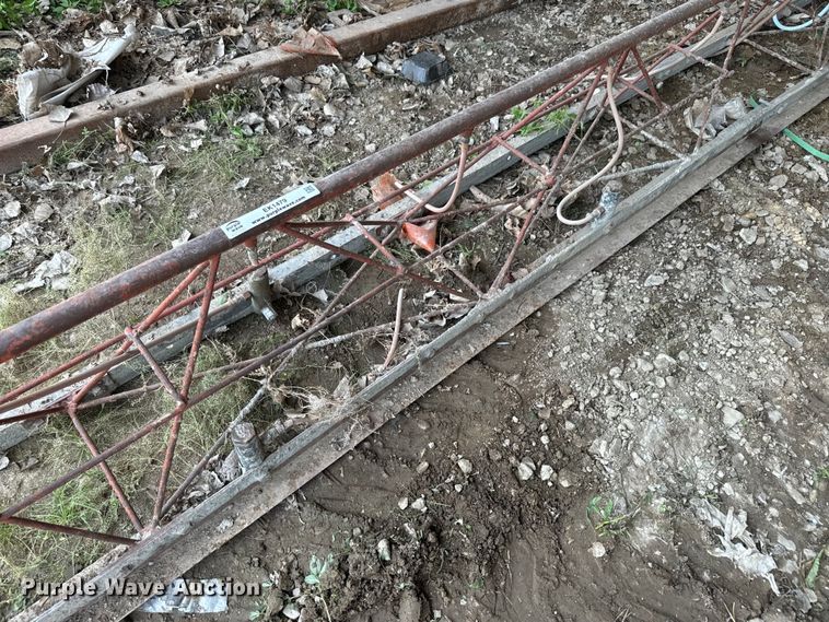 image for item EK1479 Razorback  truss screed