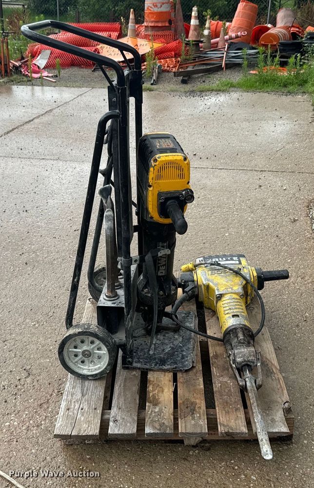 image for item EK1480 (2) jacks hammers