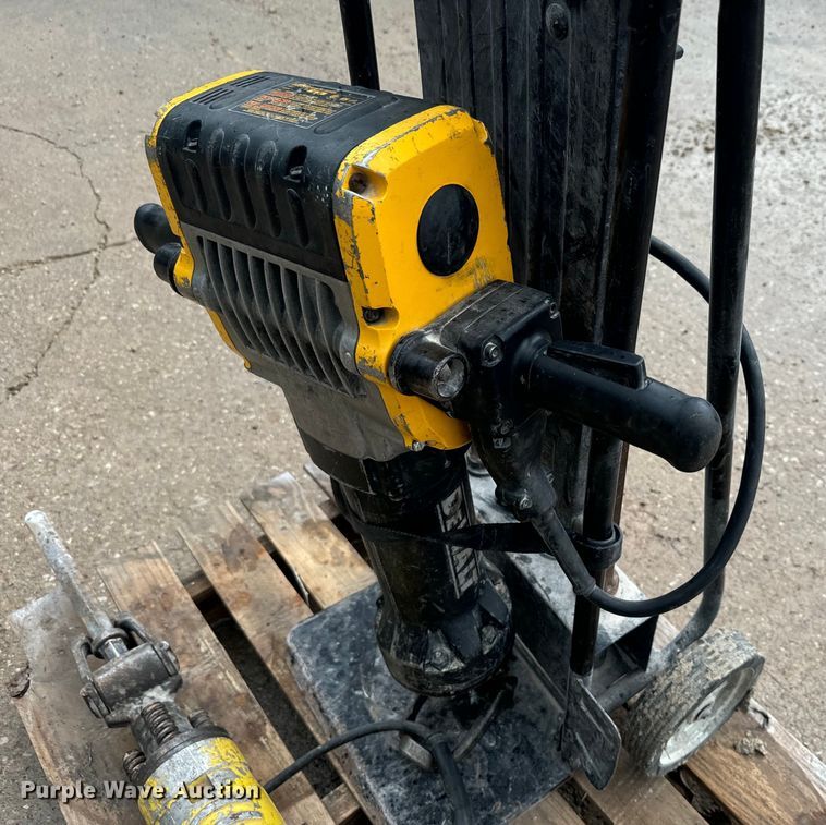 image for item EK1480 (2) jacks hammers