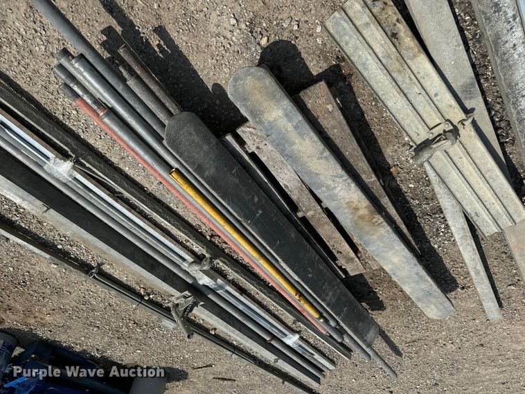 image for item EK1488 Concrete floats