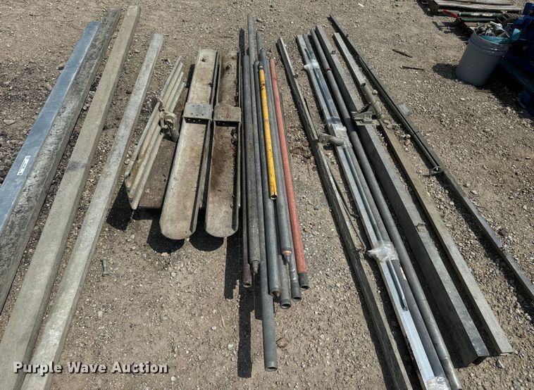 image for item EK1488 Concrete floats