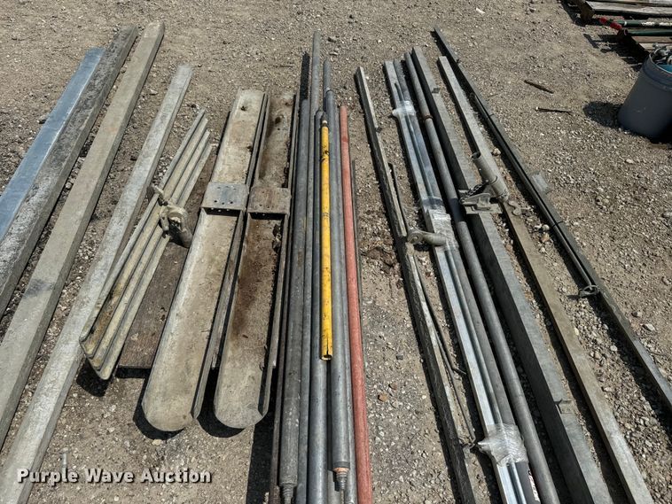 image for item EK1488 Concrete floats