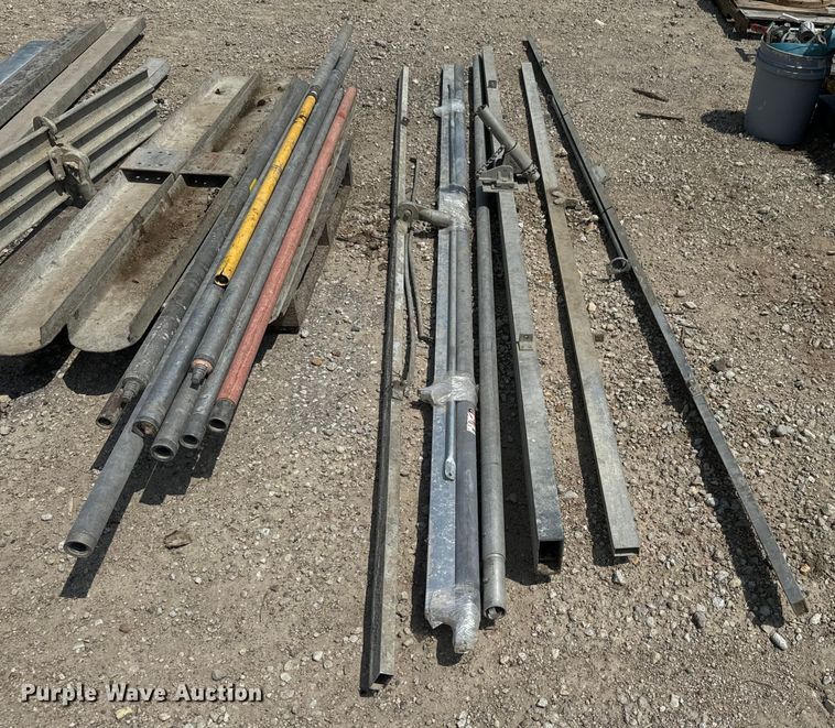 image for item EK1488 Concrete floats