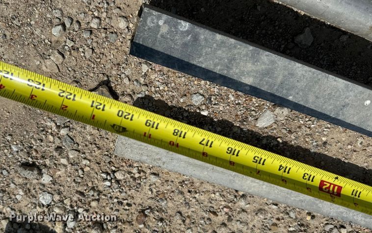 image for item EK1488 Concrete floats