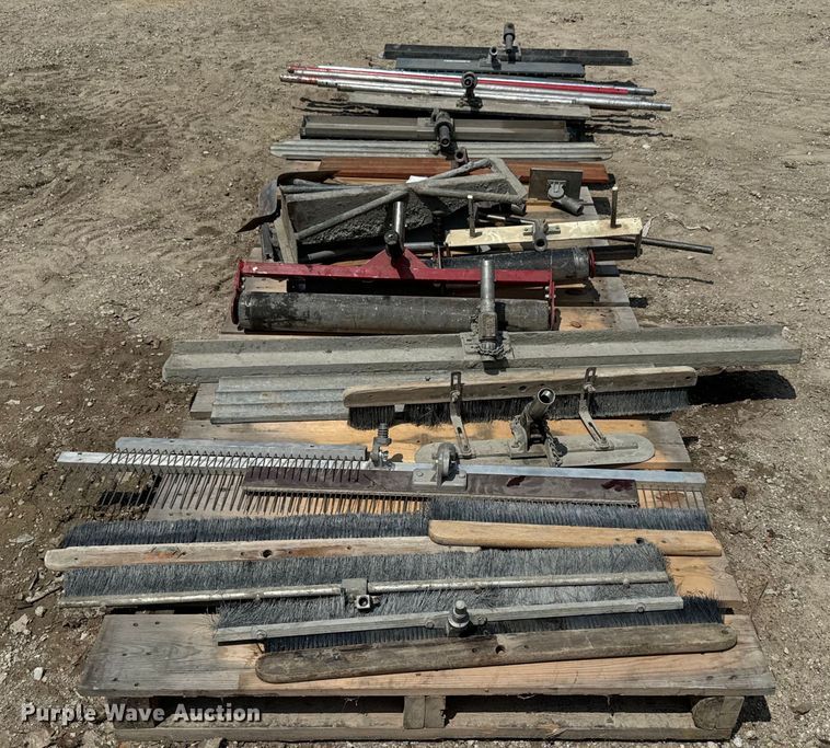 image for item EK1489 Concrete finish equipment