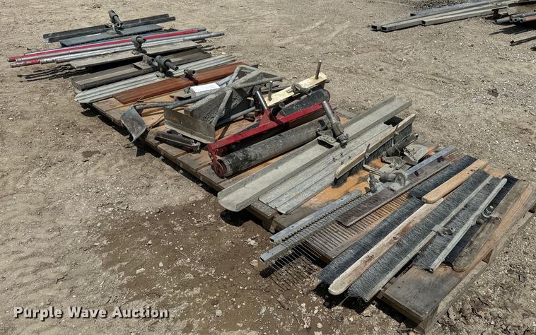 image for item EK1489 Concrete finish equipment