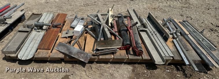 image for item EK1489 Concrete finish equipment