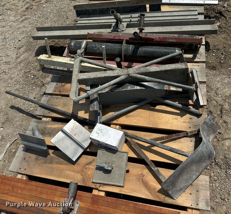 image for item EK1489 Concrete finish equipment