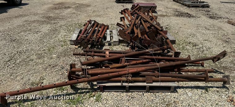 image for item EK1493 Approximately 45 Acrow screw jacks