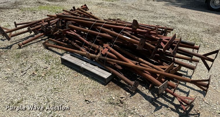 image for item EK1493 Approximately 45 Acrow screw jacks