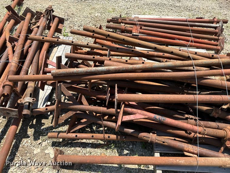 image for item EK1493 Approximately 45 Acrow screw jacks