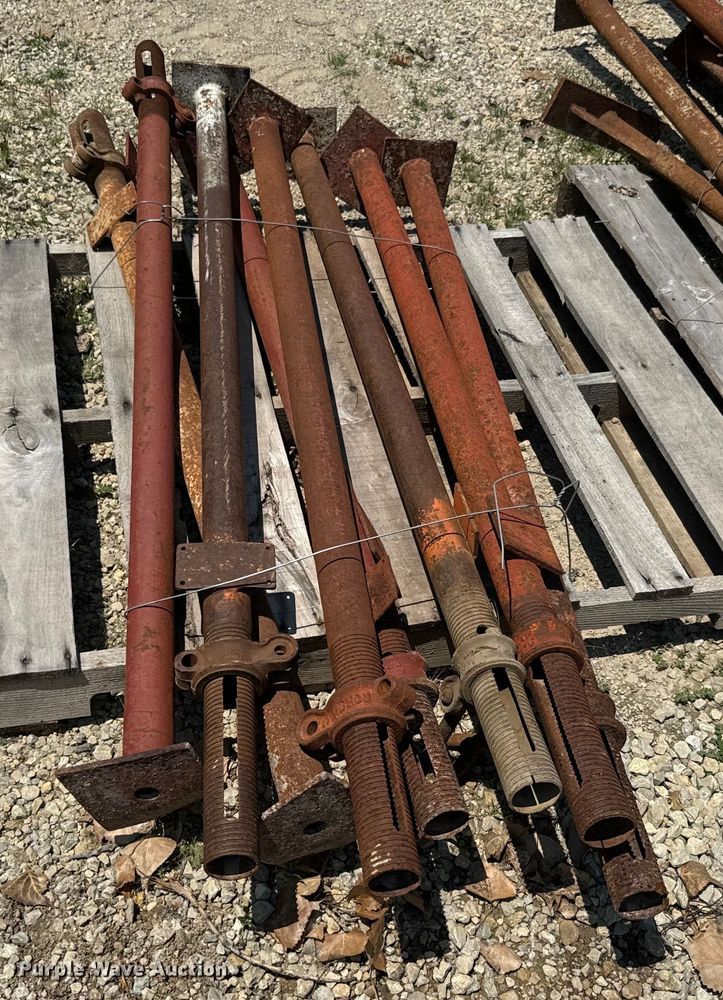 image for item EK1493 Approximately 45 Acrow screw jacks