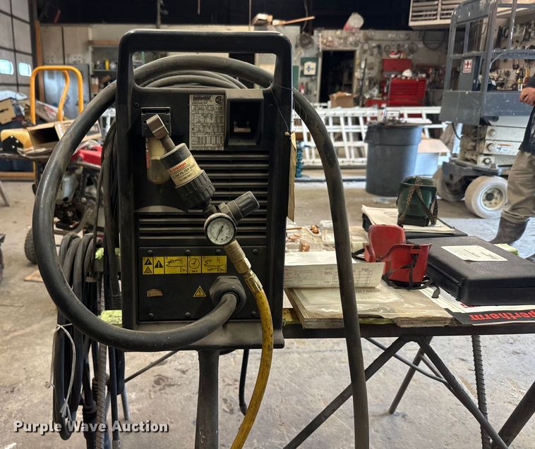 image for item EK1503 Hypertherm Powermax 1100 plasma arc cutting system 