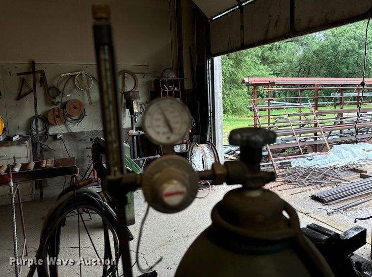 image for item EK1504 Miller Millermatic 200 welder