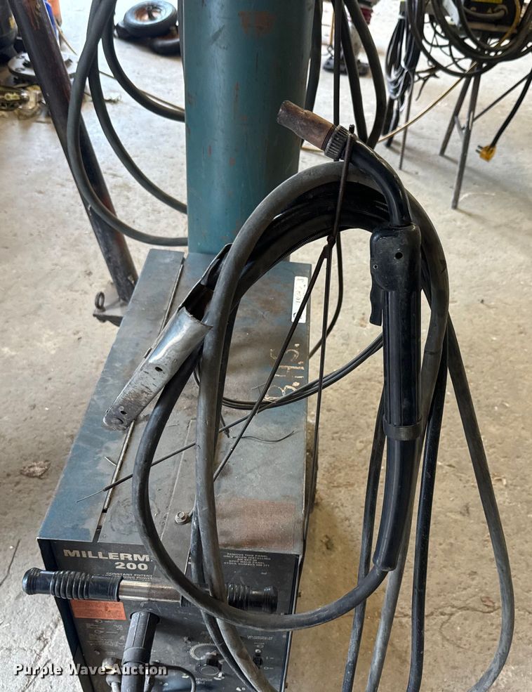 image for item EK1504 Miller Millermatic 200 welder