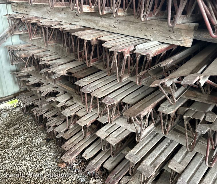 image for item EK1506 Approximately 175 Spanall beams