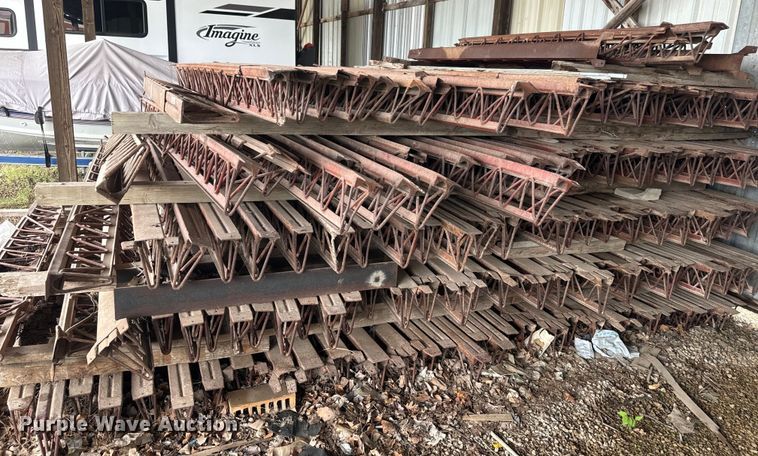 image for item EK1506 Approximately 175 Spanall beams