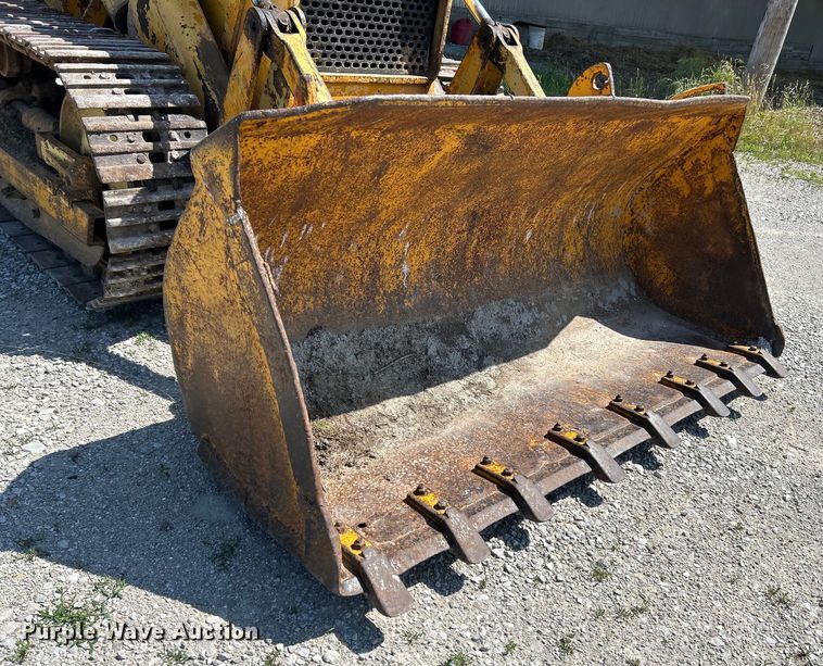image for item EK4740 1965 John Deere  350 track loader