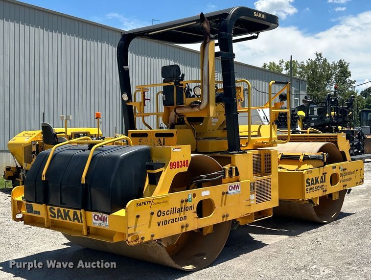 image for item EK4833 2016 Sakai SW850ND-II double drum vibratory roller