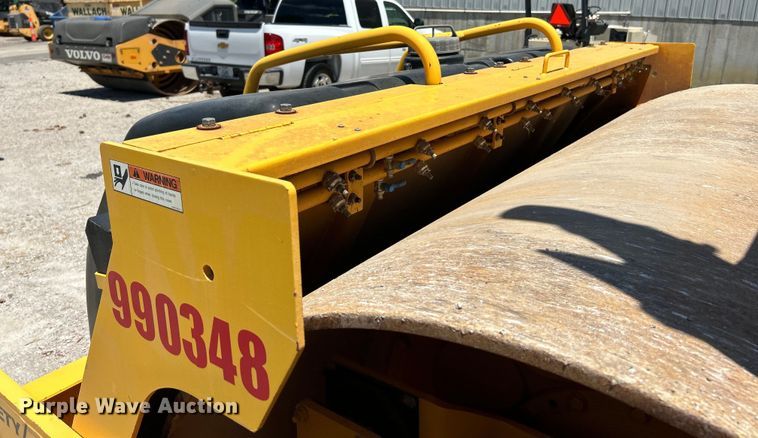 image for item EK4833 2016 Sakai SW850ND-II double drum vibratory roller