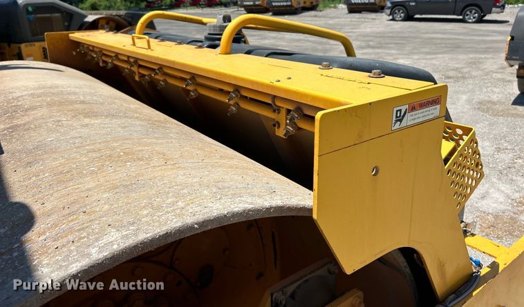 image for item EK4833 2016 Sakai SW850ND-II double drum vibratory roller