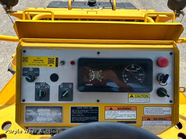 image for item EK4833 2016 Sakai SW850ND-II double drum vibratory roller