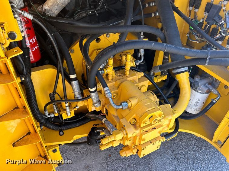 image for item EK4833 2016 Sakai SW850ND-II double drum vibratory roller